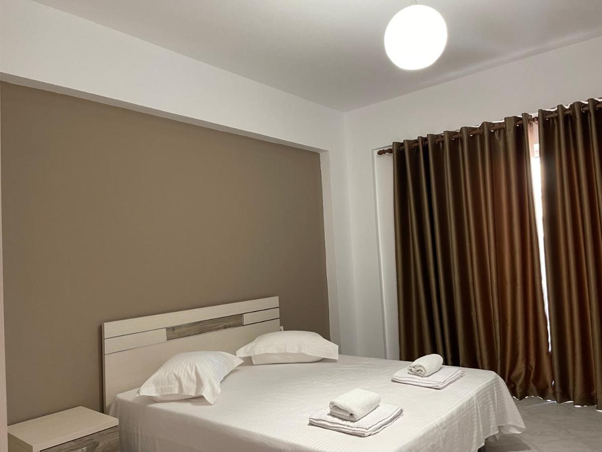 Saranda Inn Rooms & Apartments Ngoại thất bức ảnh