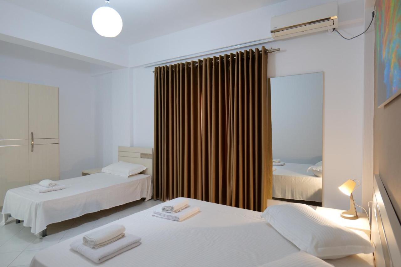 Saranda Inn Rooms & Apartments Ngoại thất bức ảnh