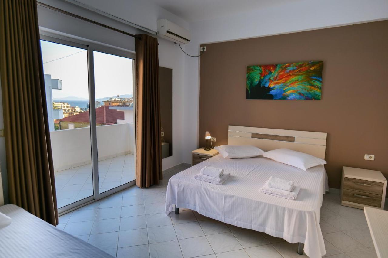 Saranda Inn Rooms & Apartments Ngoại thất bức ảnh